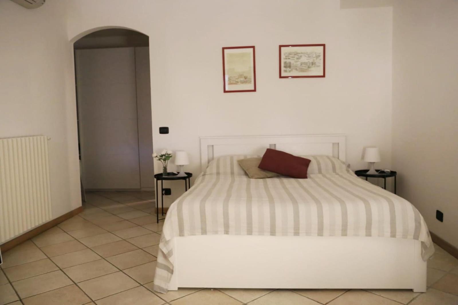 ボローニャ Casa Emilia Bed & Breakfast エクステリア 写真